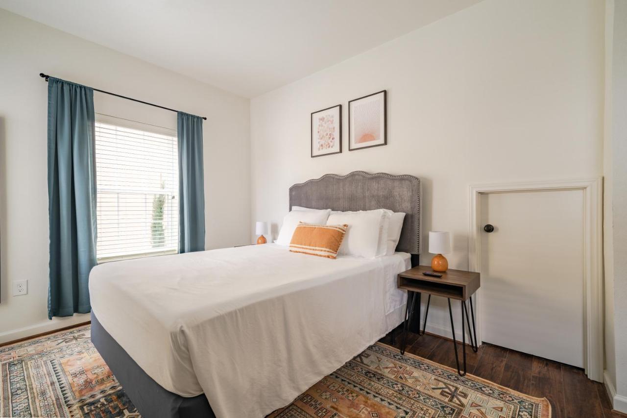 Unit 1 - Spacious & Renovated Apt Home In The City'S Action Houston Exterior foto